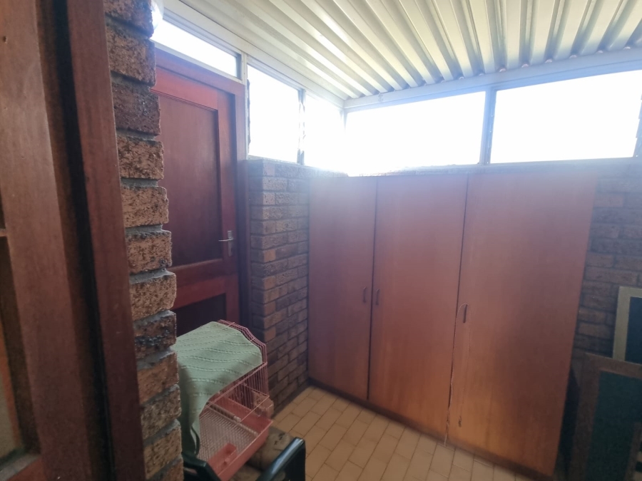 2 Bedroom Property for Sale in Welgelegen Western Cape
